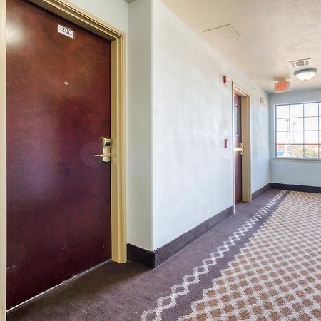 Oyo Townhouse Wichita Falls West Экстерьер фото